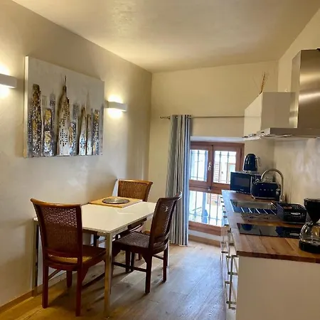 فندق مبيت وإفطار Casa L'andrunel ليمونِ سول غاردا