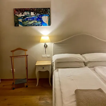 فندق مبيت وإفطار Casa L'andrunel *